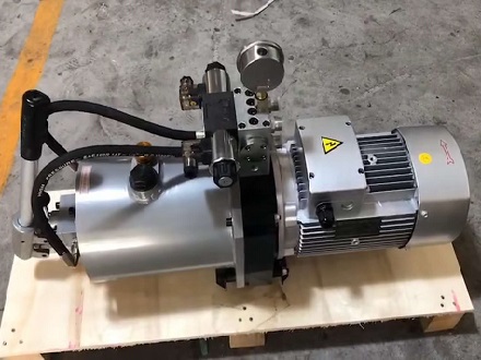 卧式搅拌站主机液压站